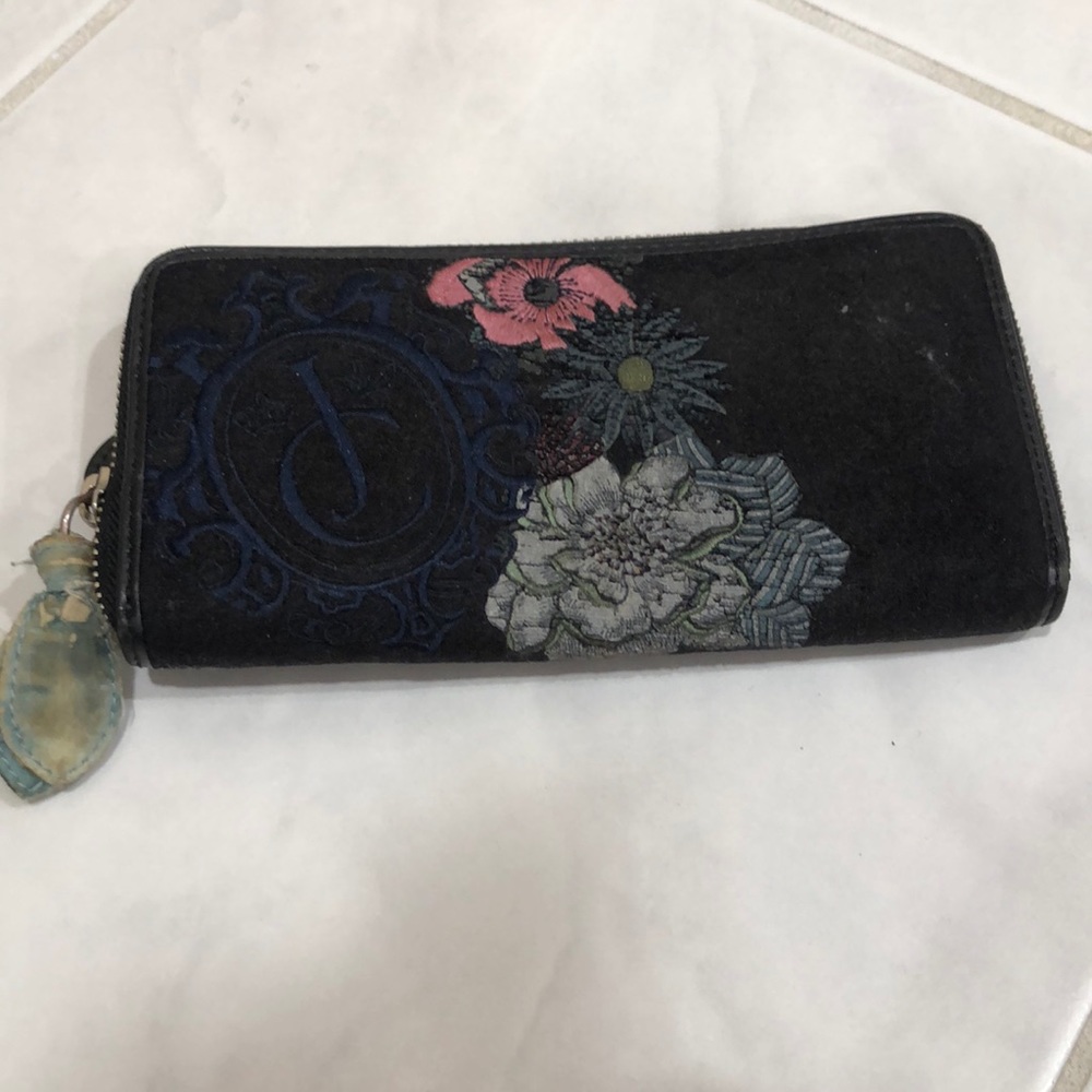 Authentic Juicy Couture Wallet 🎀